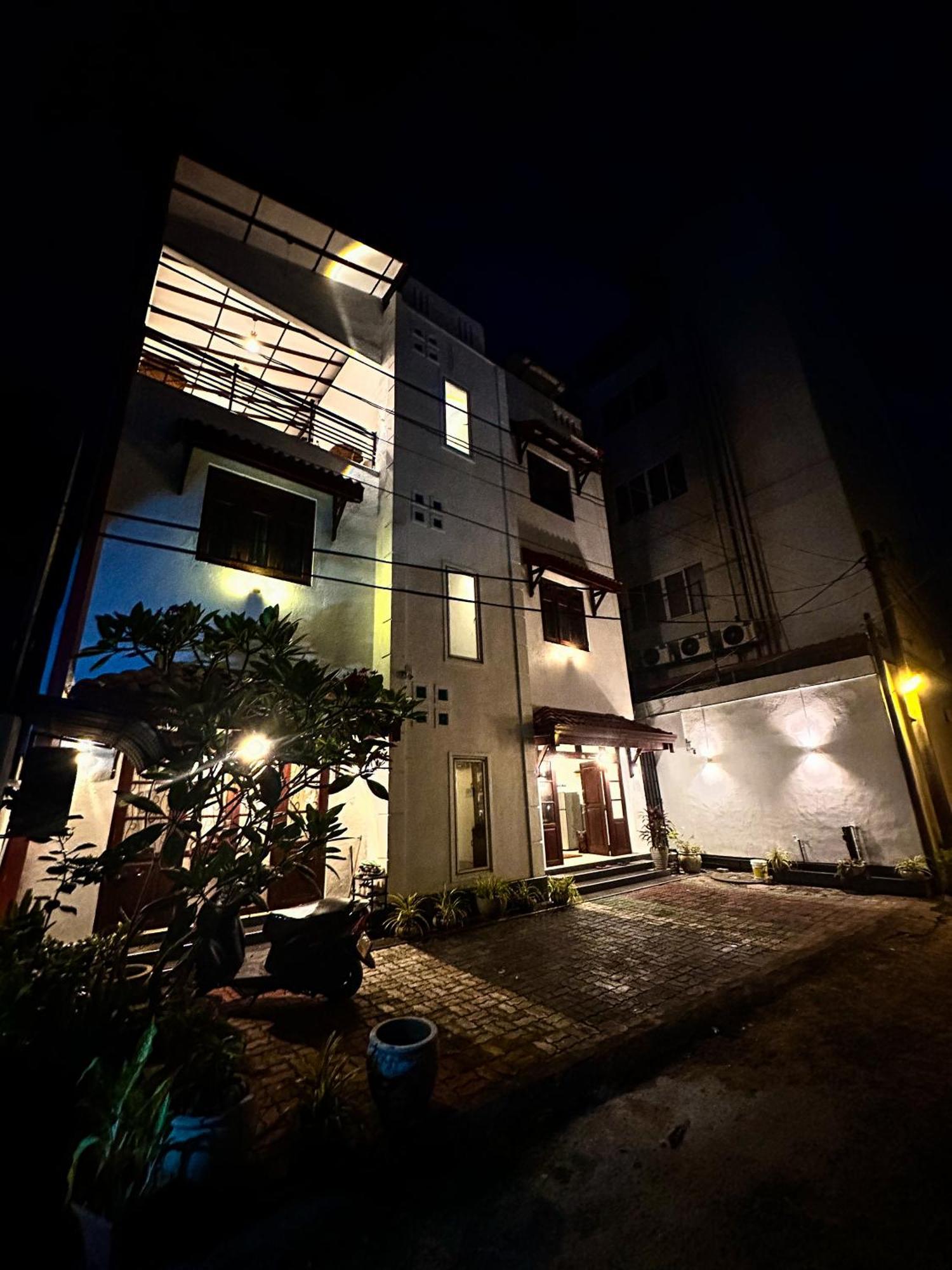 Hotel New Panda House Galle Exterior foto