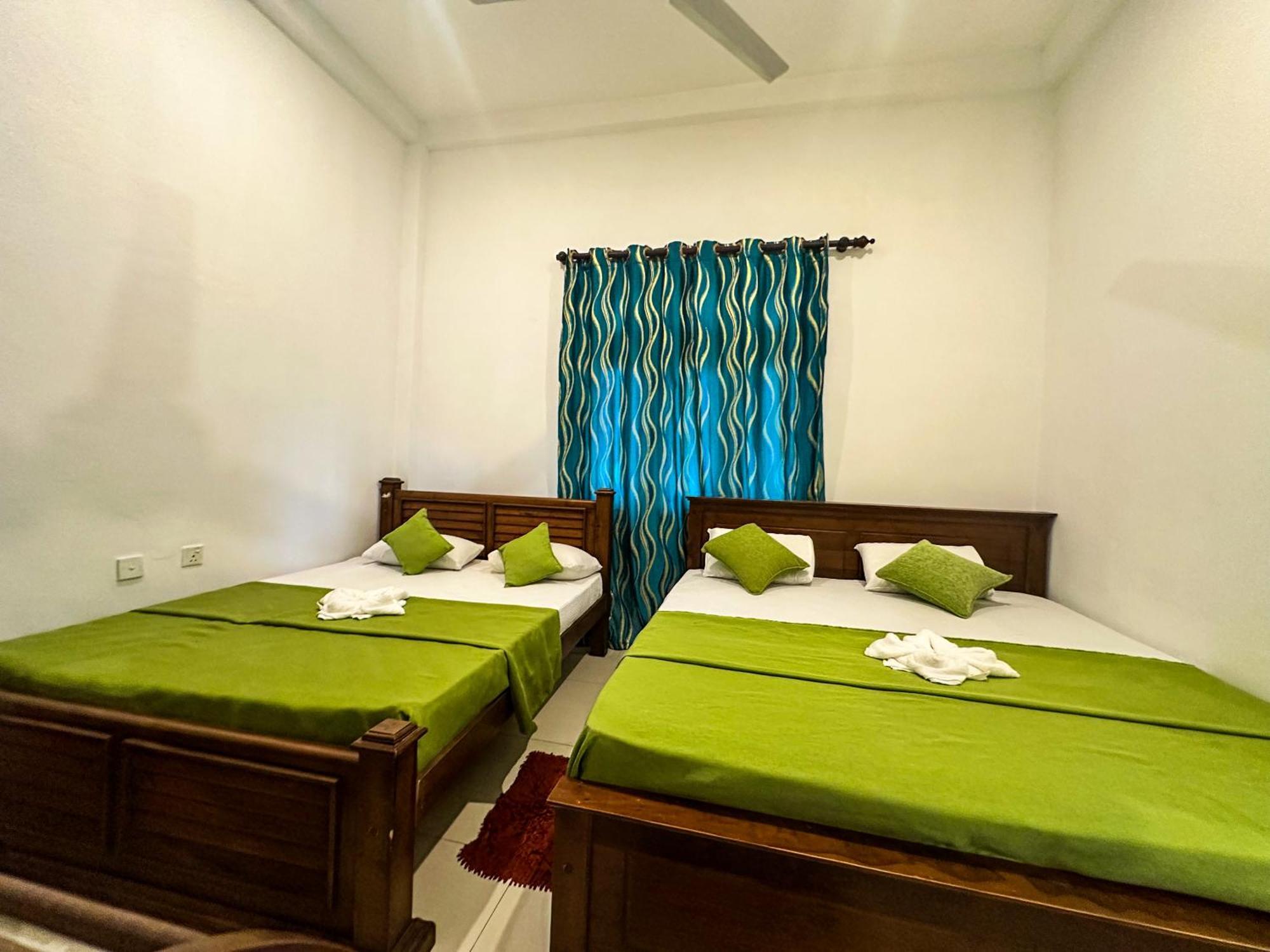 Hotel New Panda House Galle Zimmer foto
